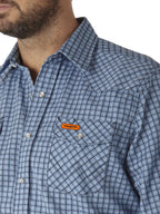 Wrangler Riggs Workwear mens Fr Flame Resistant Western Long Sleeve Two Pocket Snap Work Utility Button Down Shirt, Blue Plaid,
