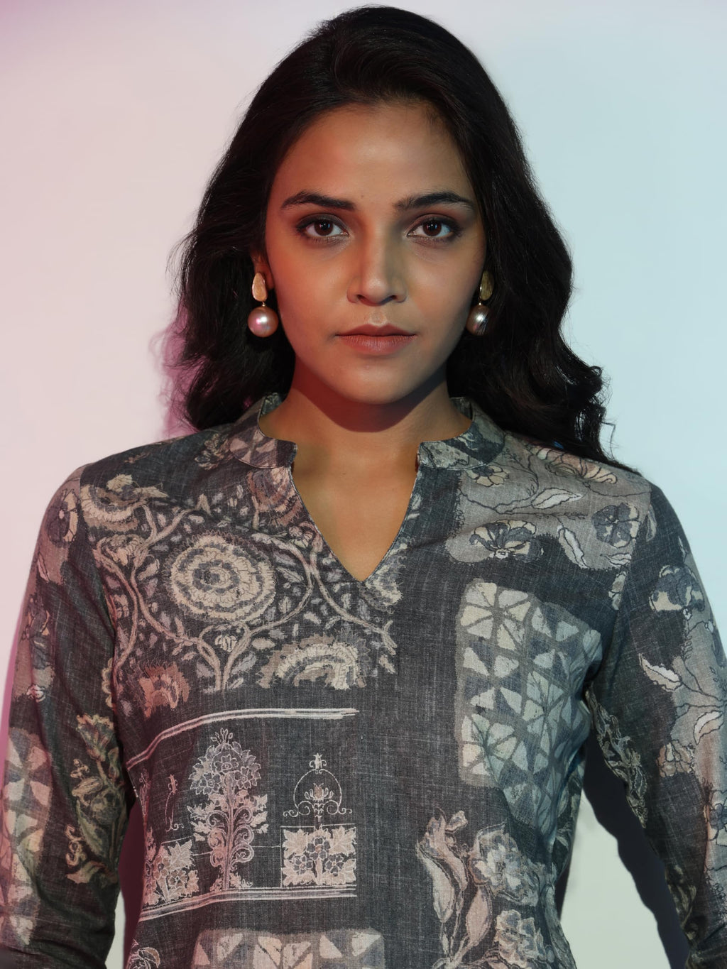 Libas WomenS Linen Floral Straight Kurti (58163_Grey