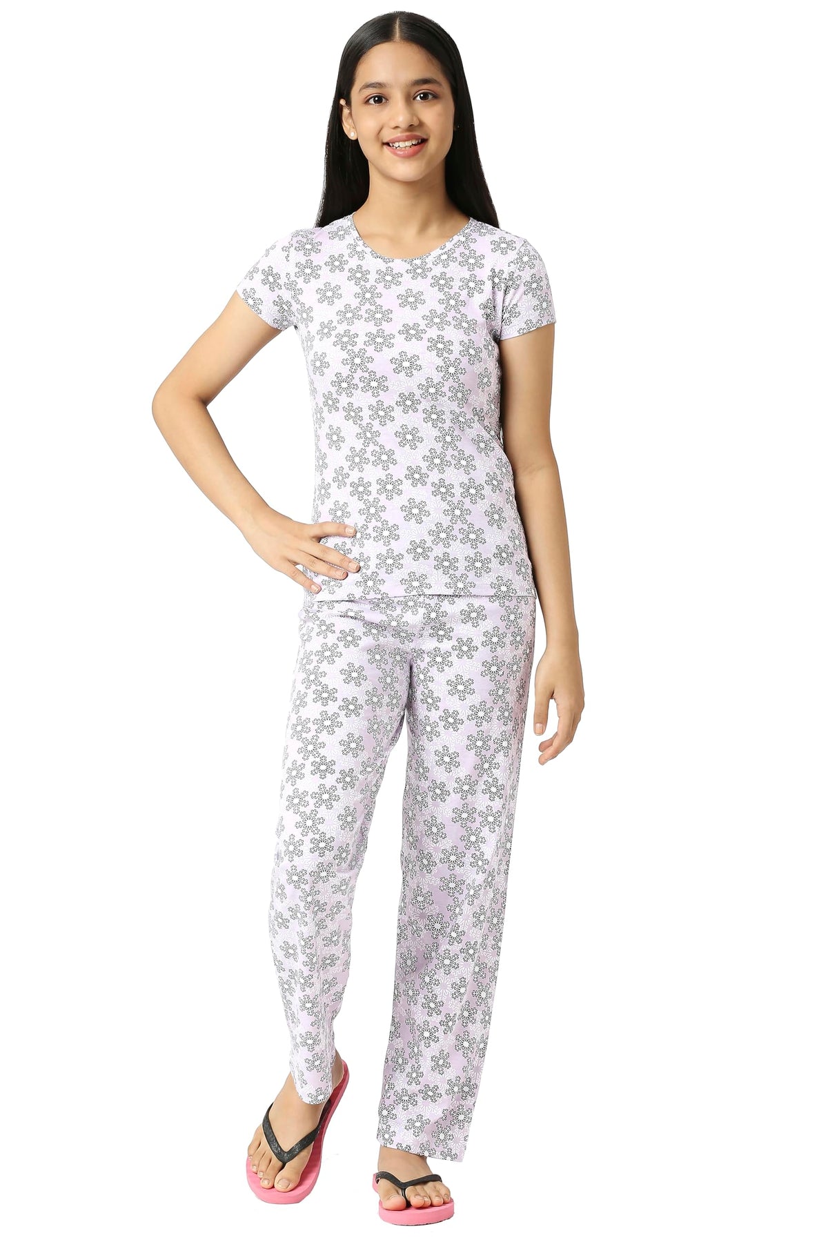 SINI MINI Girls All Over Snow Printed top & Pant Pack of 1 Night Suit Set 15-16