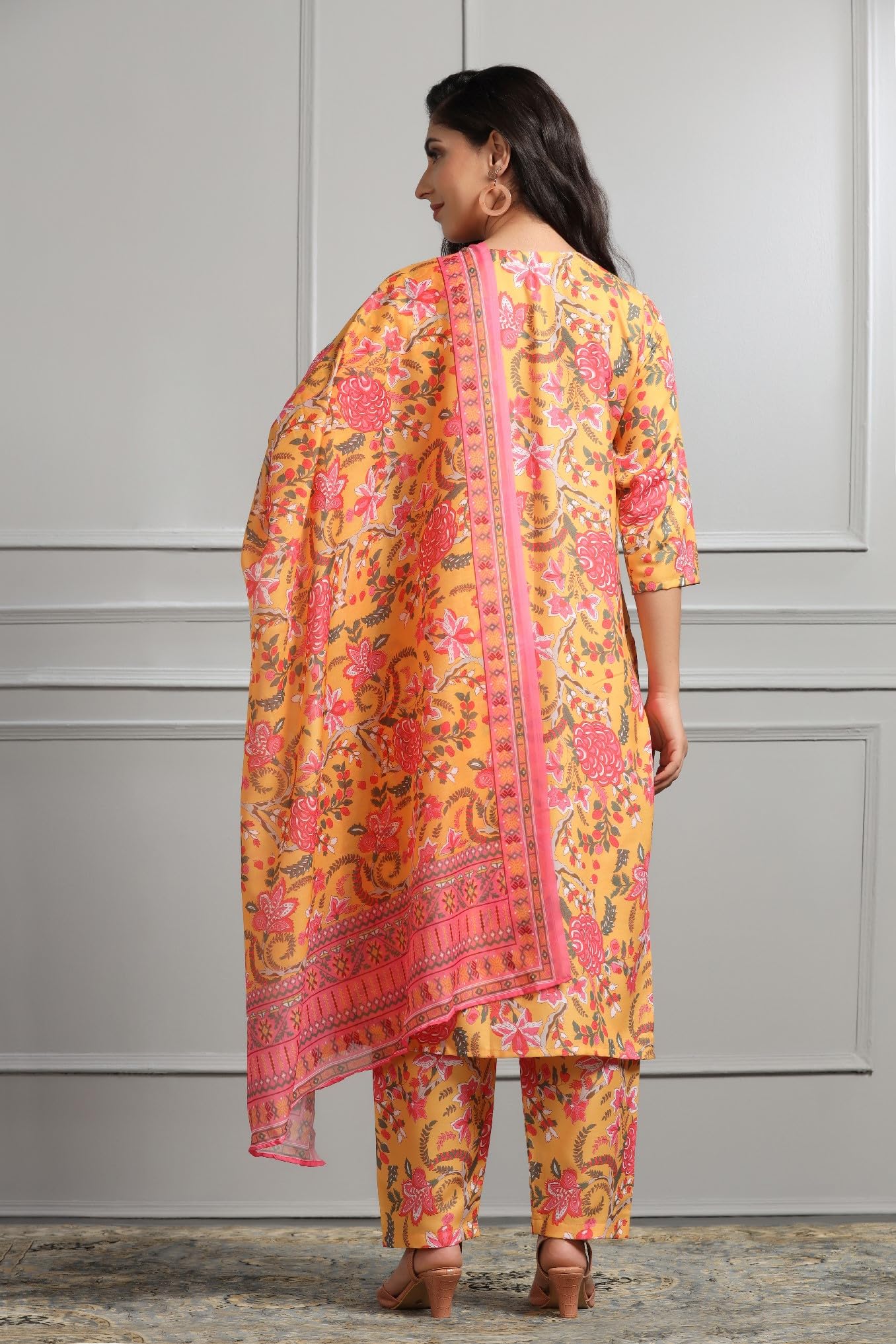 Om Sai Latest Creation Alia Cut Kurta Set For Women | Alia Cut Anarkali Set For Women | Embroidery Kurta Set For Women. (Large,