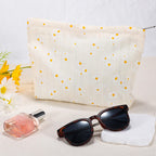 ZLFSRQ Daisy Flower Makeup Bag Travel Cute Floral Cosmetic Bags for Women Large White Makeup Pouch Zipper Cosmetic Pouch for Pur