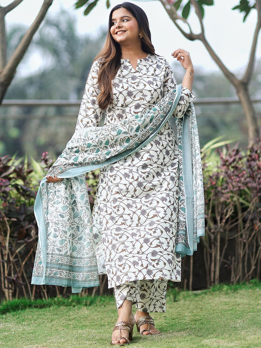 Libas WomenS Silk Blend Printed Kurta Set (5746_Off White