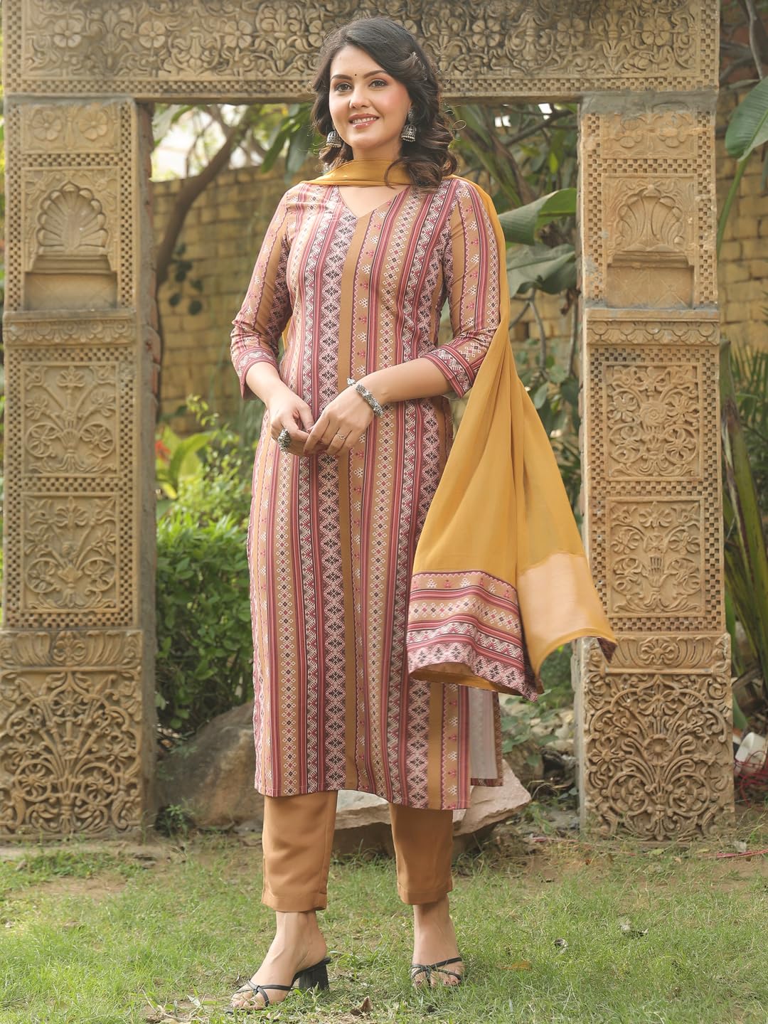 ANNI DESIGNER Ladies Rayon Blend Straight Print Kurta with Trousers and Dupatta, multi-coloured, S