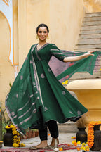 ANNI DESIGNER Women s Casual Rayon Blend Kurta with Pants and Dupatta, Green, L