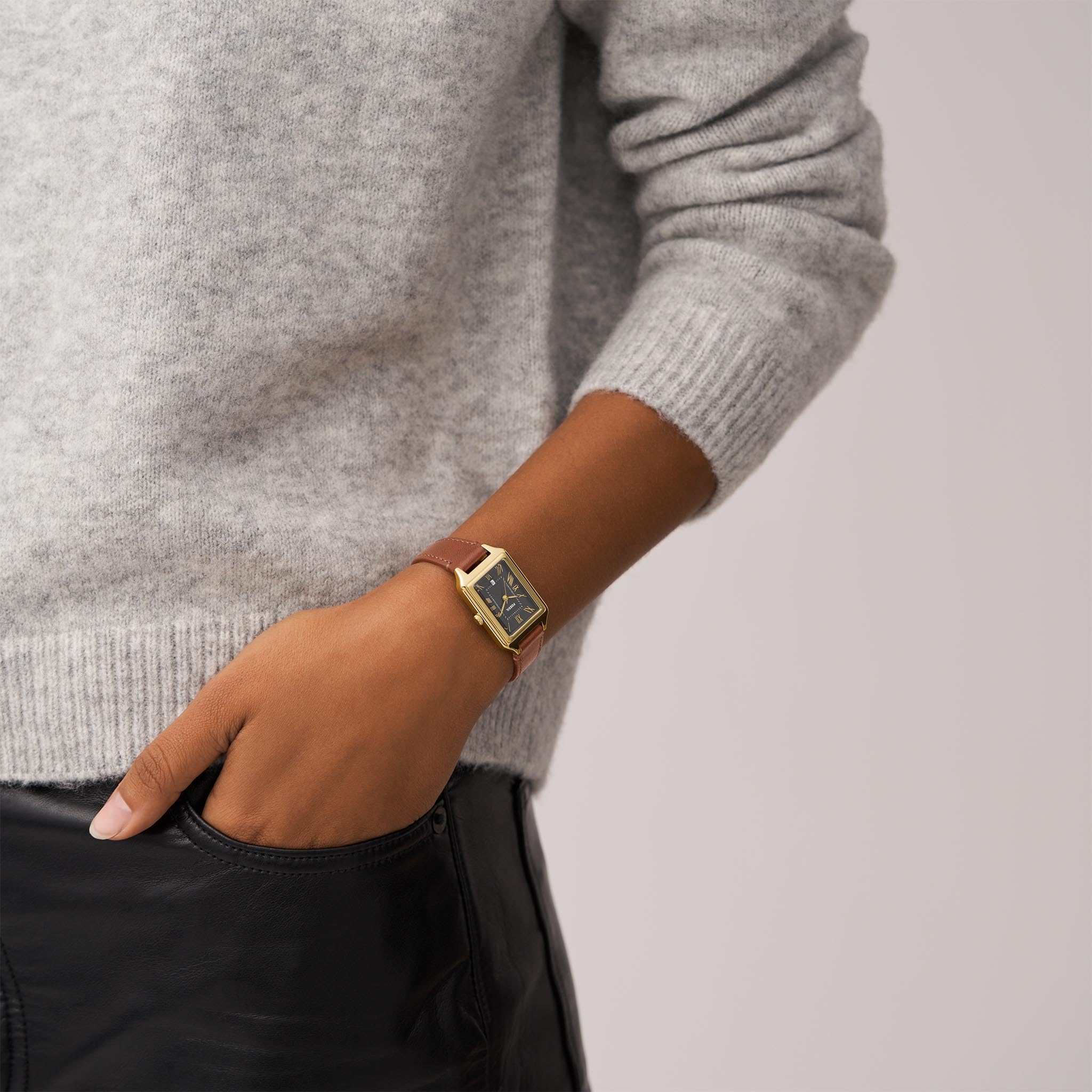 Fossil Women's Raquel Quartz Stainless Steel and Leather Three-Hand Watch, Color: Gold, Brown (Model: ES5303)