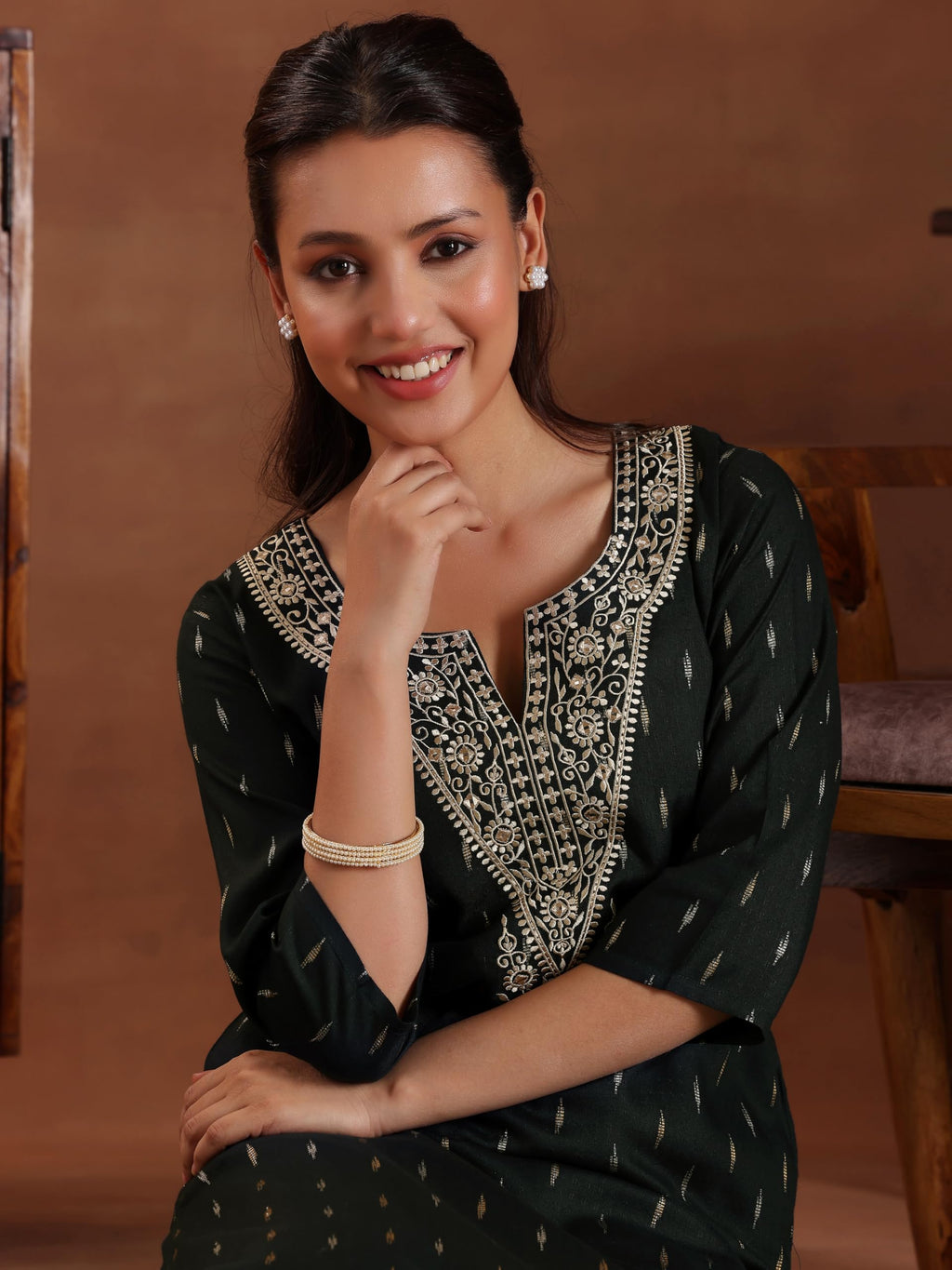 Libas WomenS Cotton Yoke Design Straight Kurta (26968_Green