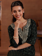 Libas WomenS Cotton Yoke Design Straight Kurta (26968_Green