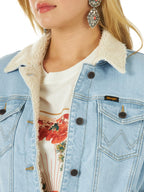 Wrangler Women's Retro Sherpa Lined Jacket, Bleach Denim, Medium