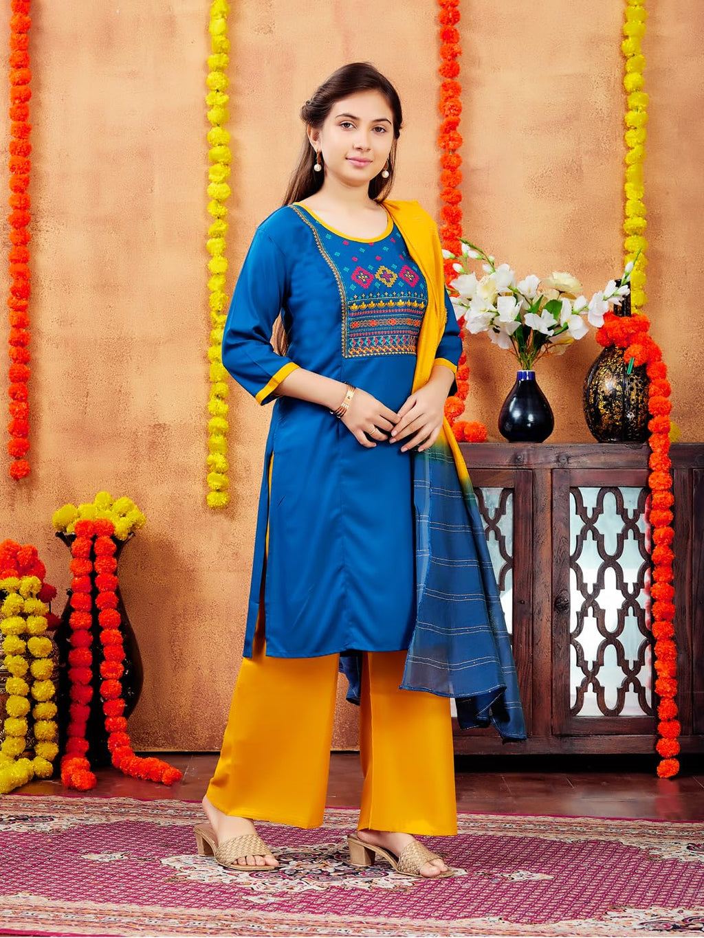 Aarika Girls Dark Green Colour Embroidery Cotton Kurti (10-15 Years)