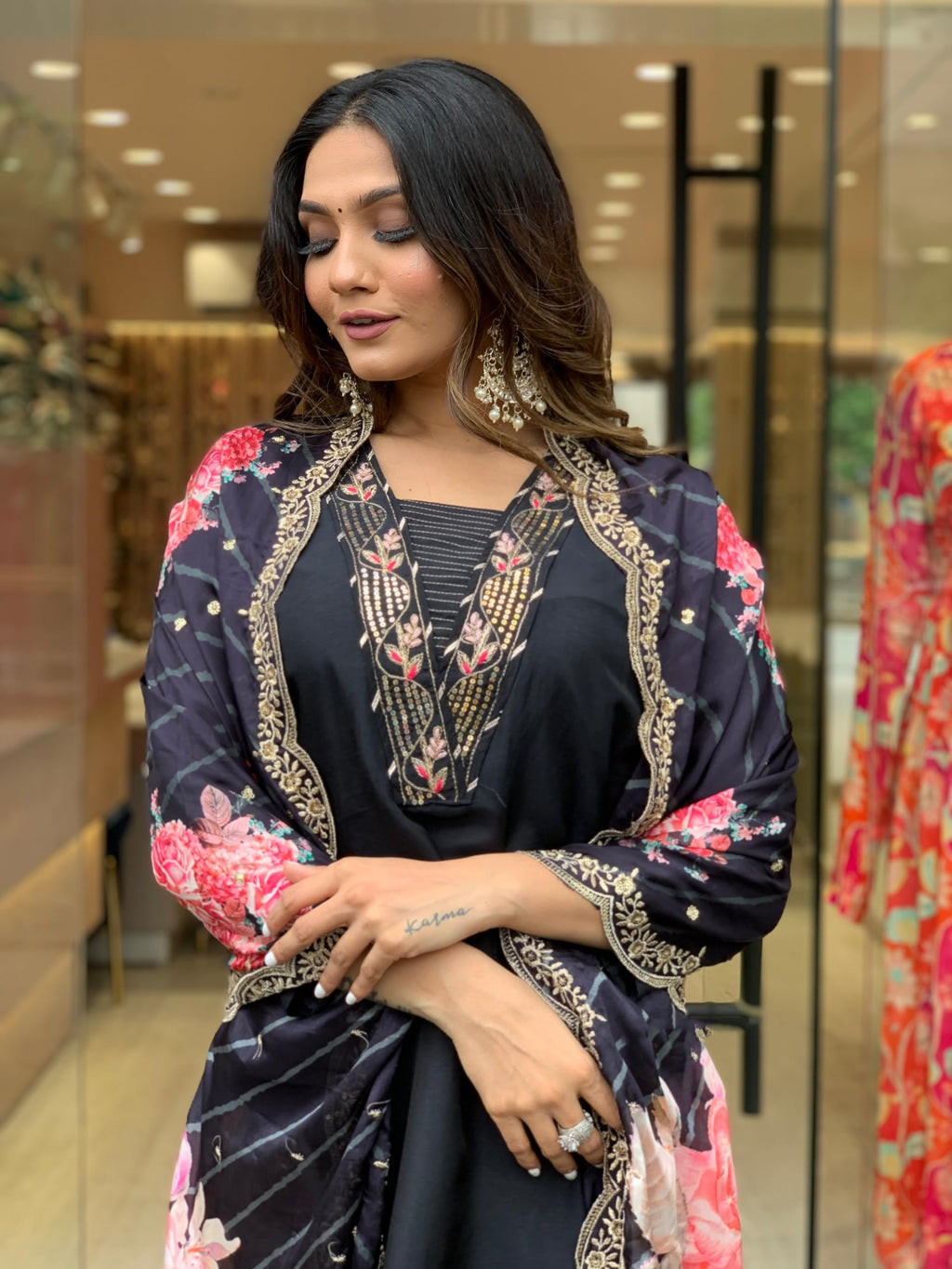 Goroly WomenS Cotton Blend Straight Cut Kurta Pant With 3/4 Sleeve Square Neck Calf Length And Printed Dupatta A-Line Style