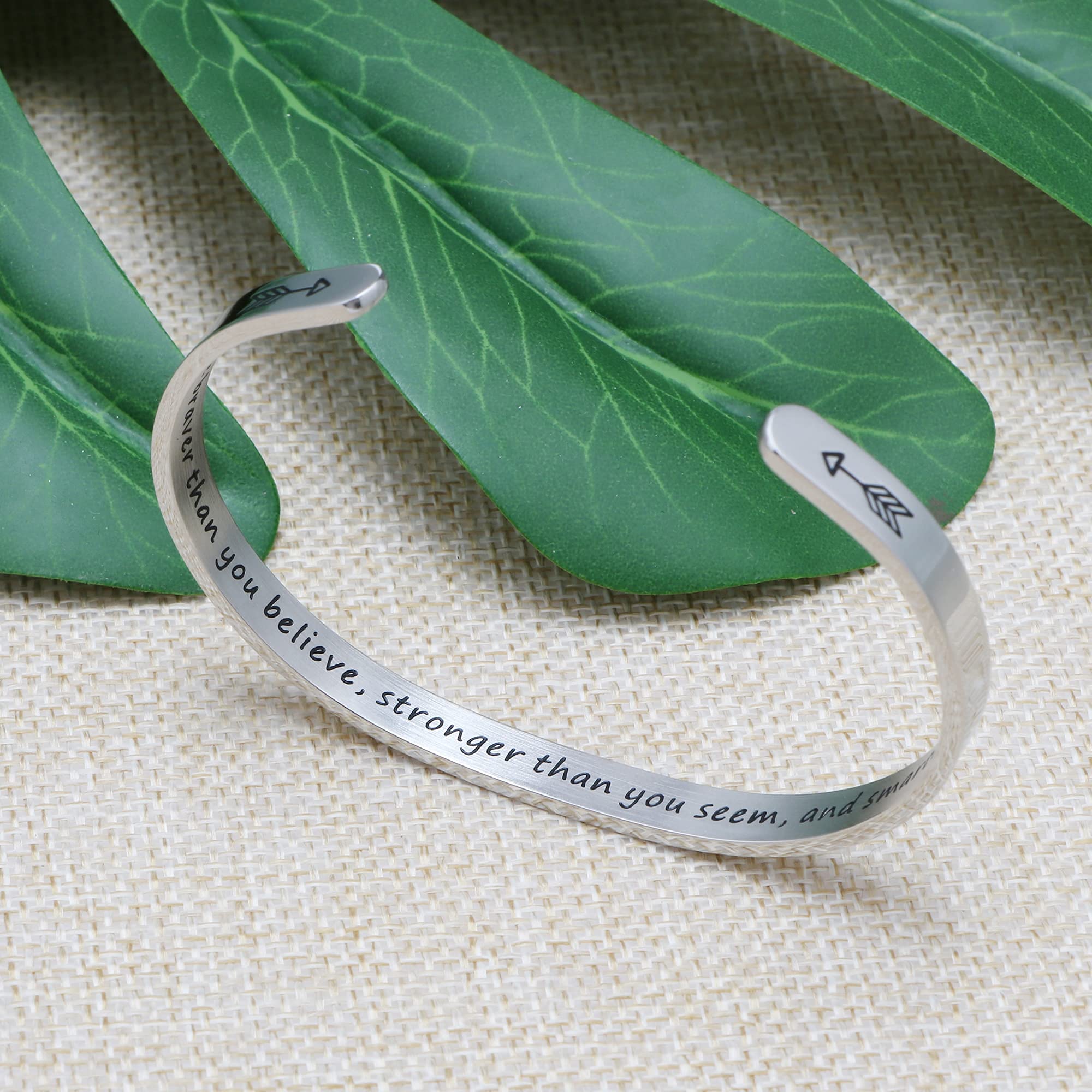 Motivational Gift for Women Inspirational Bracelets for Women Silver Birthday Christmas Graduation Jewelry for Her