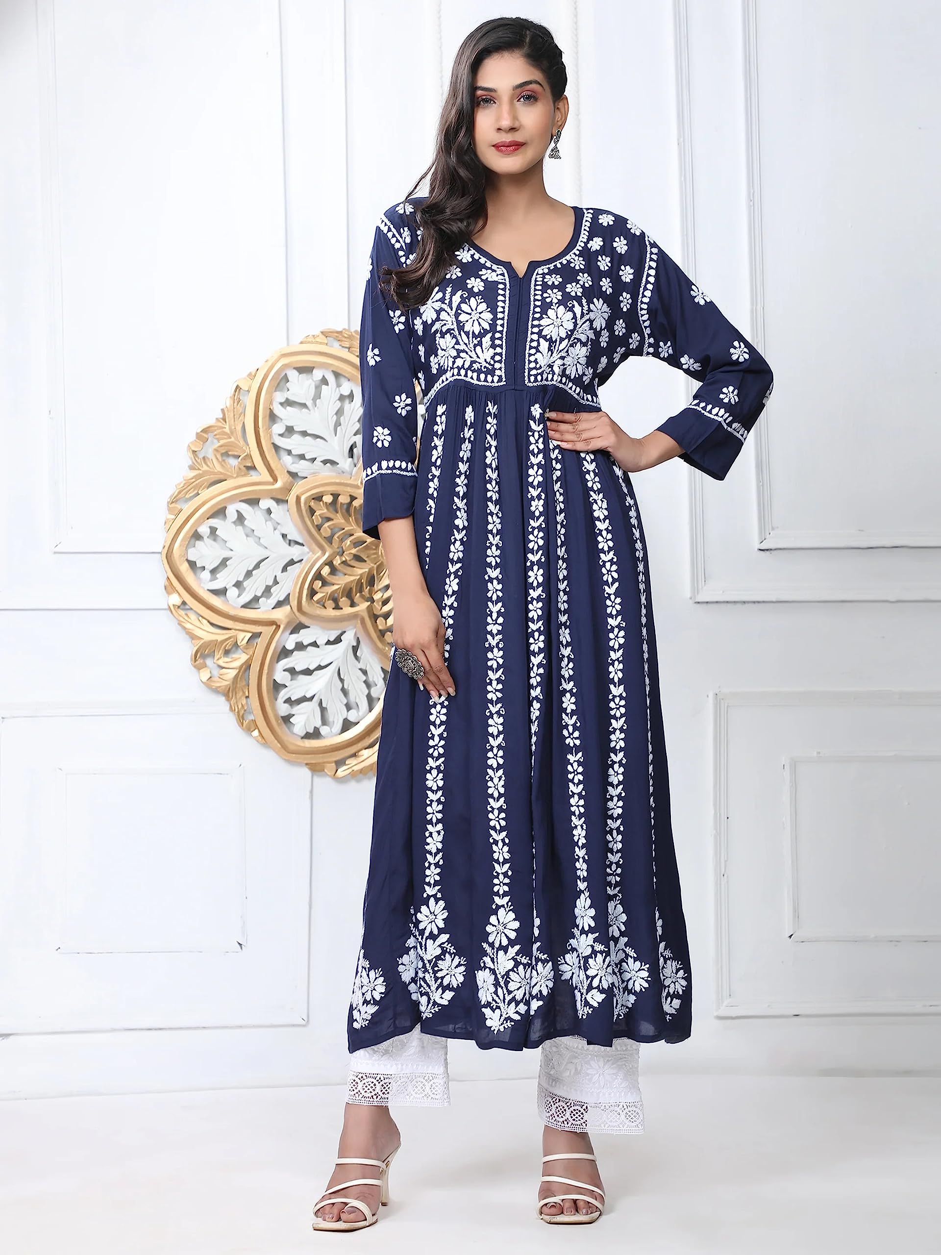 Gosriki Women'S Rayon Blend Chikankari Embroidered Anarkali Kurta