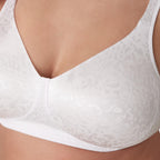 Playtex Women's 18-Hour Ultimate Lift Wireless Full-Coverage Bra, Single or 2-Pack, White Animal