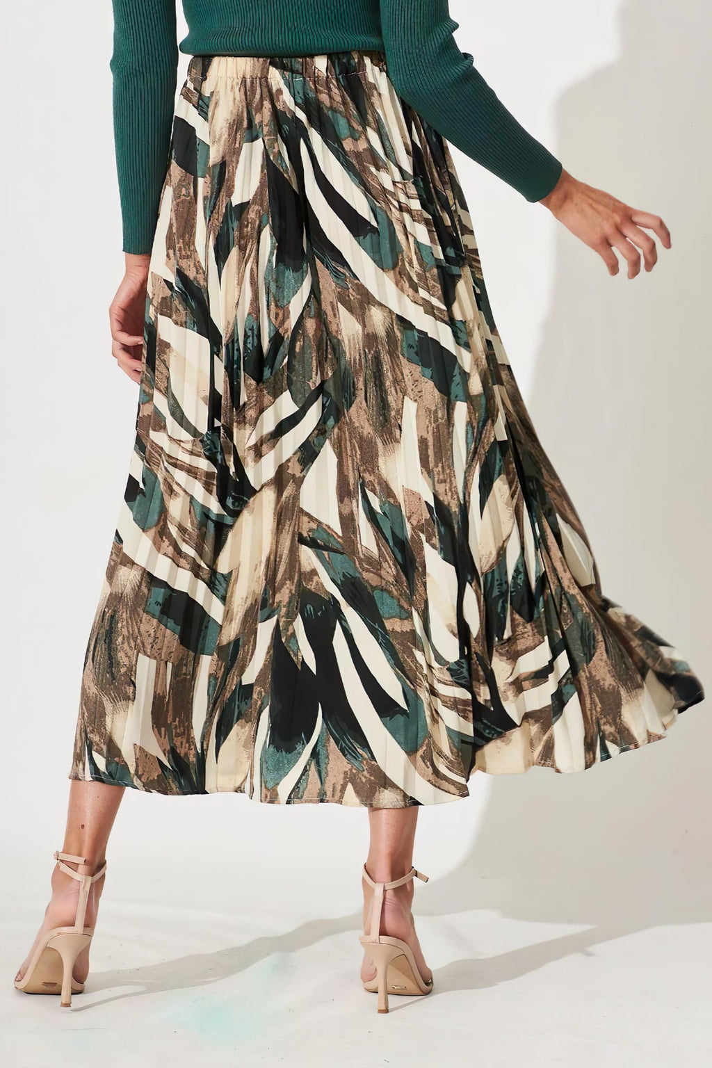 Kzully | Printed Pleated Long Skirt Versatile Elegance For Every Occasion Olive