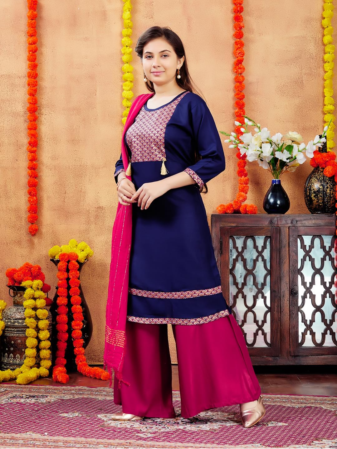 Aarika Girls Navy Blue Colour Printed Cotton Kurti (10-15 Years)