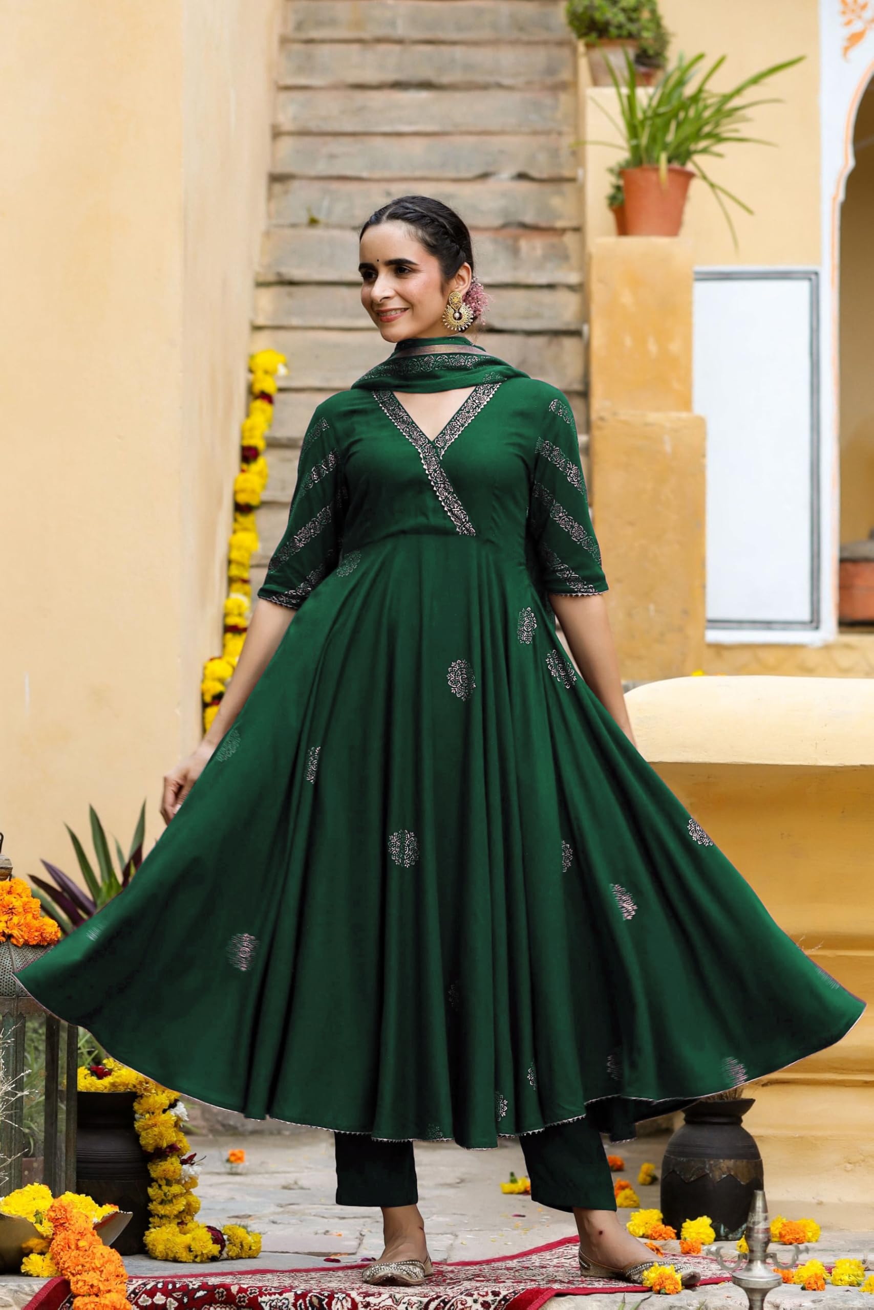 ANNI DESIGNER Anarkali Women s Rayon Blend Kurta with Trousers and Dupatta, Green, Small