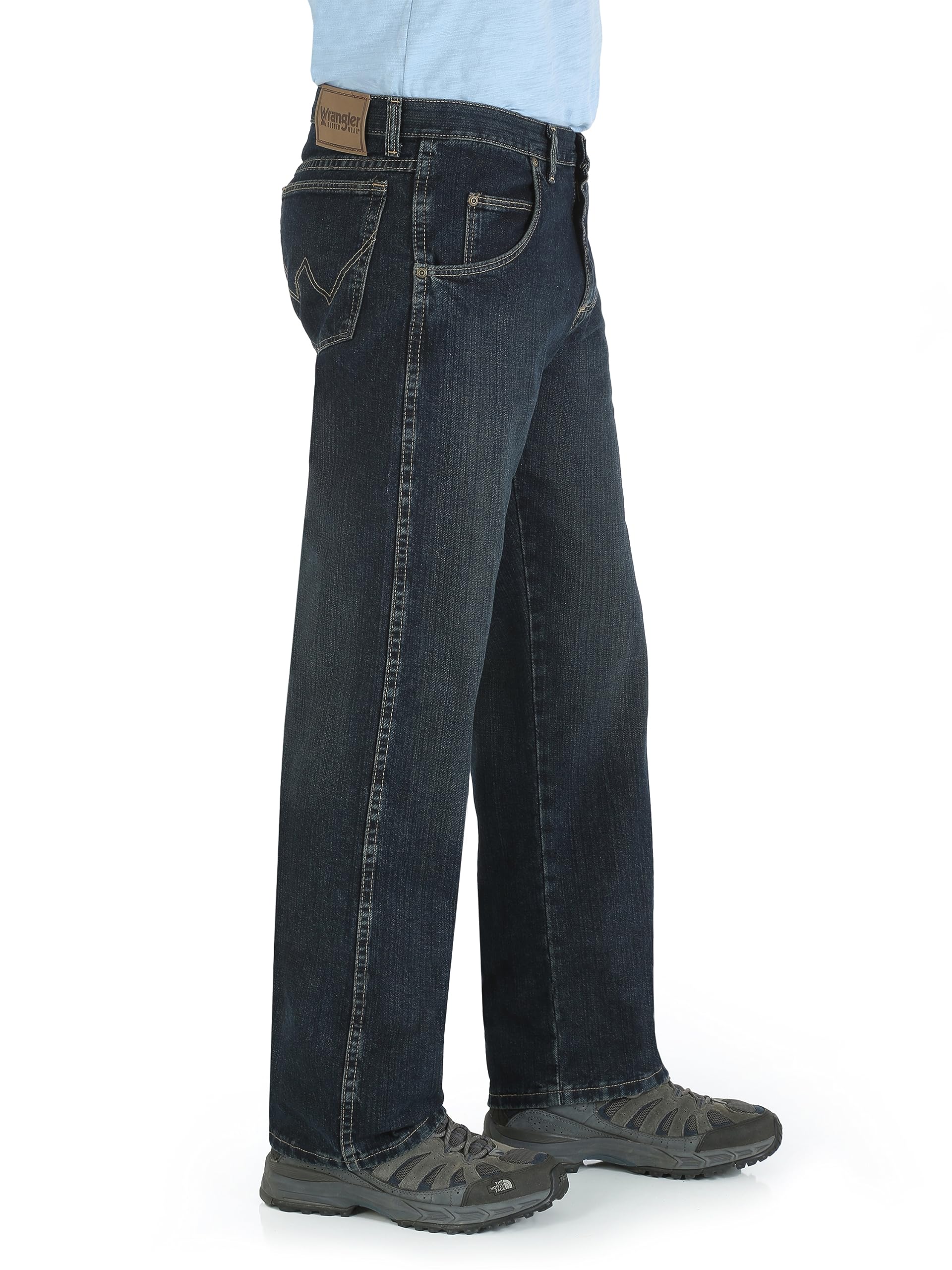 Wrangler mens Rugged Wear Relaxed Straight Fit jeans, Union, 30W x 34L US