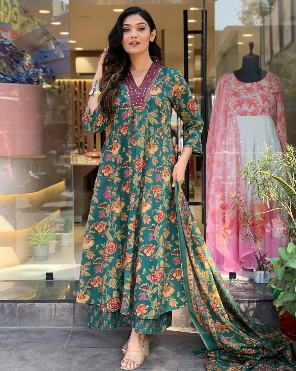 ANNI DESIGNER Women s Palazzo and Dupatta Rayon Blend Printed Kurta, Green, XL