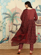 Ishin Women Red Cotton Kurta Sets With Dupatta