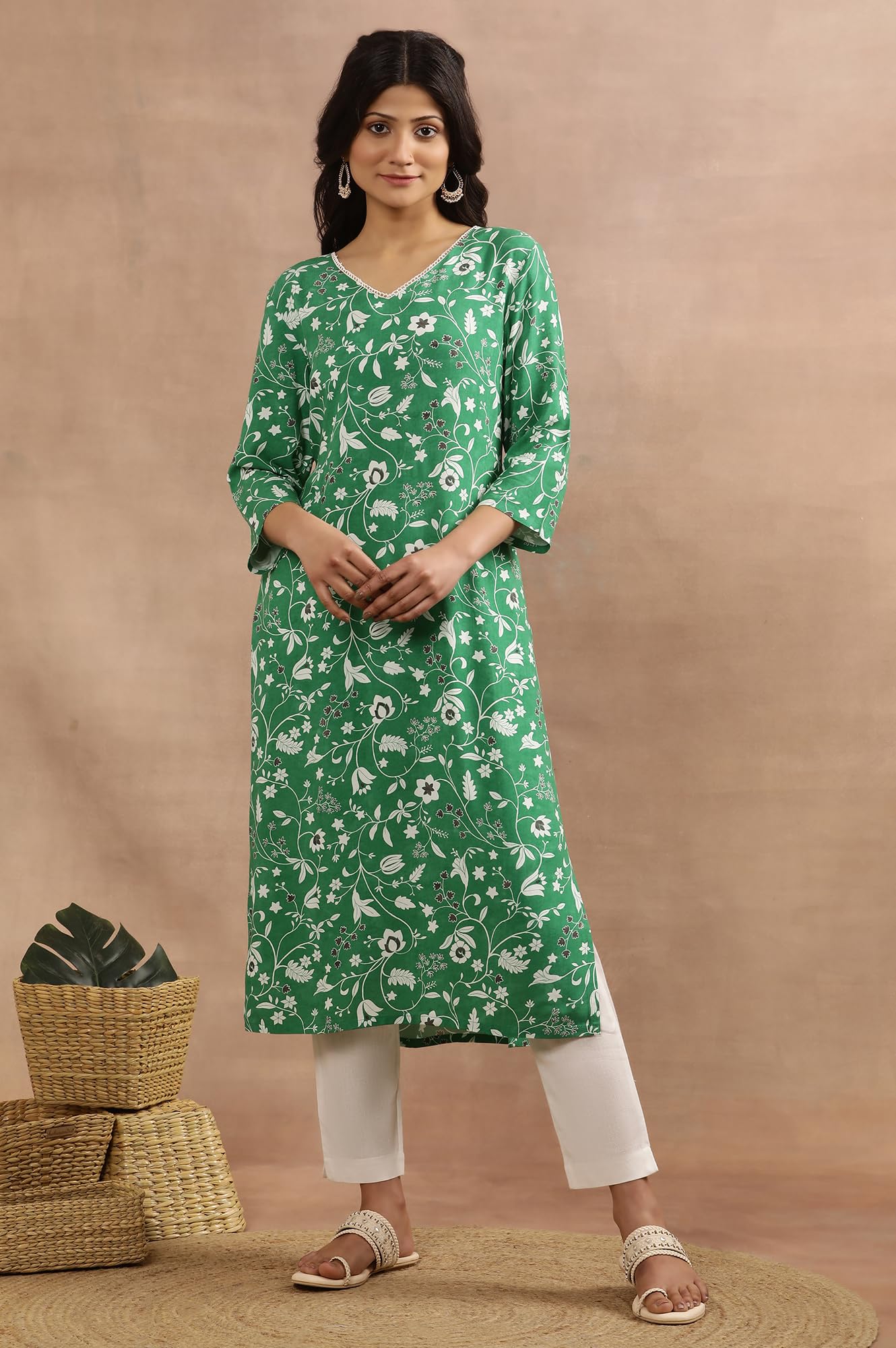 W For Woman W Women Green Floral Print Viscose Straight Kurta