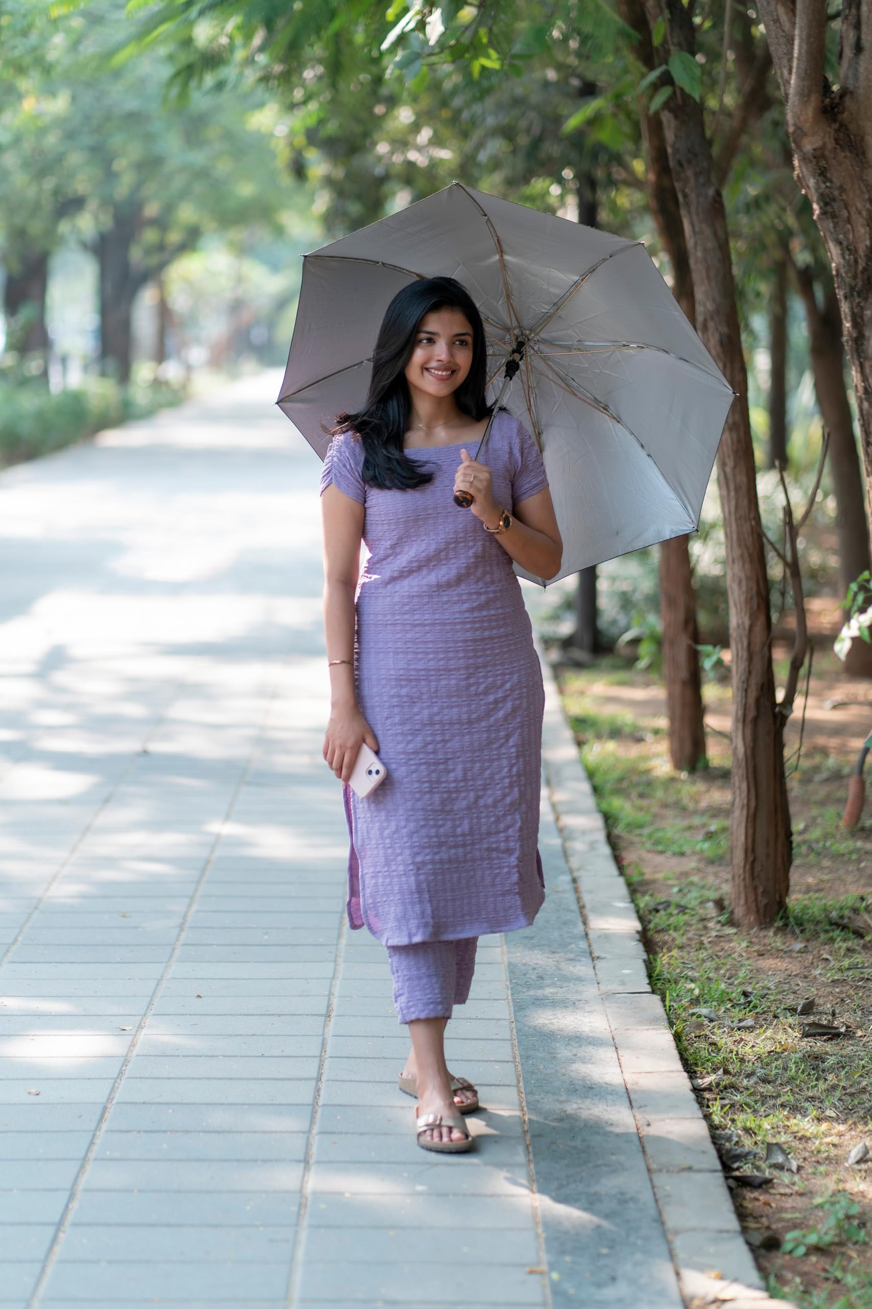 Gosriki Women'S Rayon Viscose Straight Solid Kurta With Pant