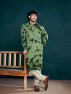 Vardha MenS Viscose Sequence Stitched Kurta, Flowy Green Pattern Shibori Dyed Ethnic Kurtas For Men, Mandarin Collar, Pearl But