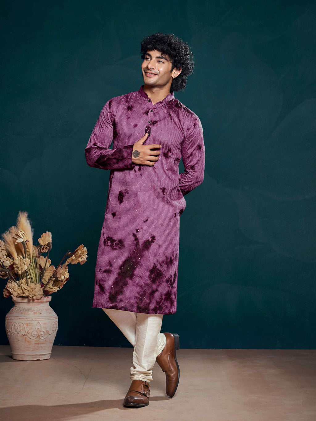 Vardha MenS Viscose Sequence Stitched Kurta, Flowy Pink Pattern Shibori Dyed Ethnic Kurtas For Men, Mandarin Collar, Pearl Butt