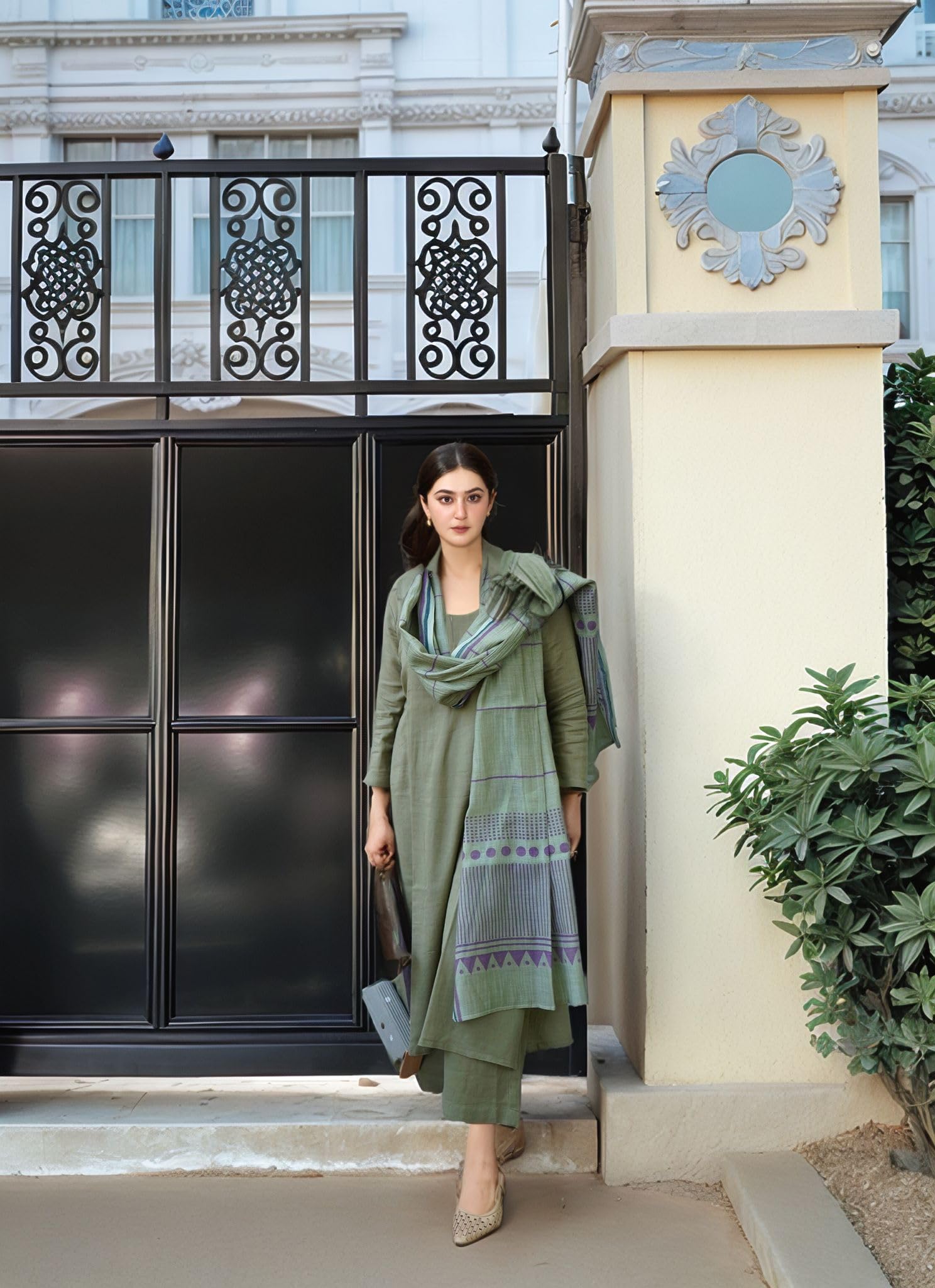 ANNI DESIGNER Womens Rayon Blend Solid Straight Kurta with Pant & Dupatta (Raja Saab Green-VKS11_3XL_Green_XXX-Large)