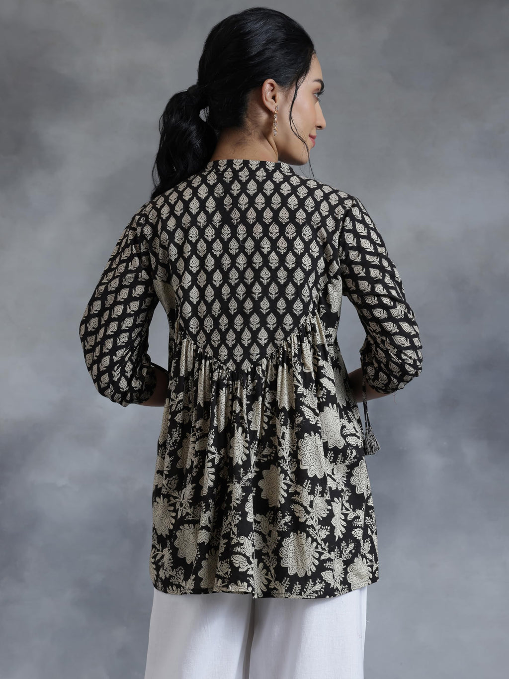 Libas Black Printed Cotton A-Line Kurti