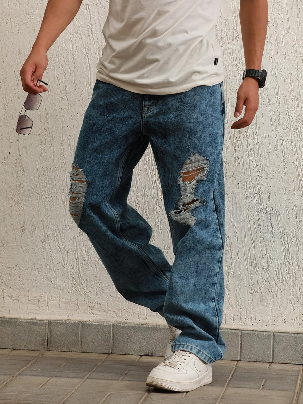 Hubberholme Men Blue Cotton Relaxed Fit Mid-Rise Solid Jeans