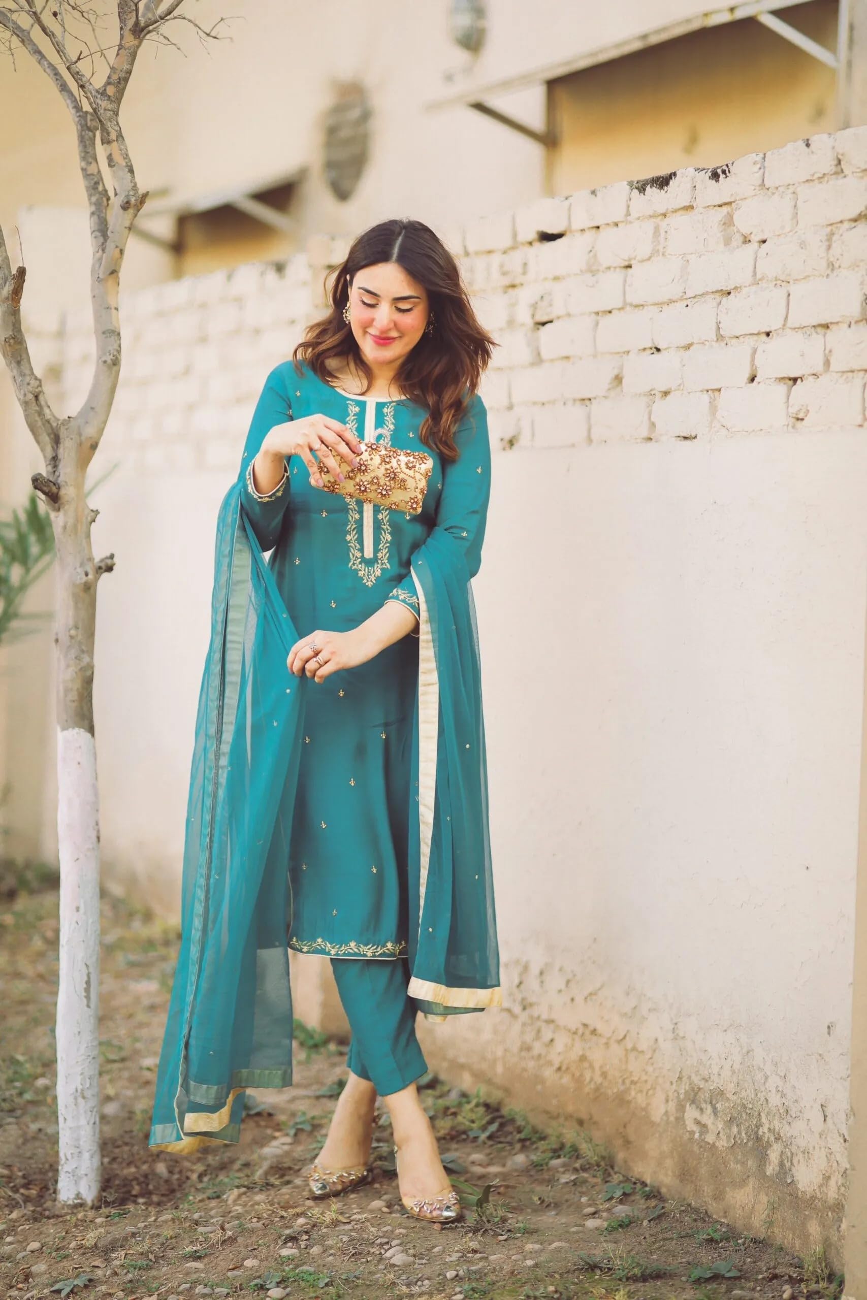 ANNI DESIGNER Womens Cotton Blend Straight Embroidered Kurta with Pant & Dupatta (Aaniyat Green_M_Green_Medium)