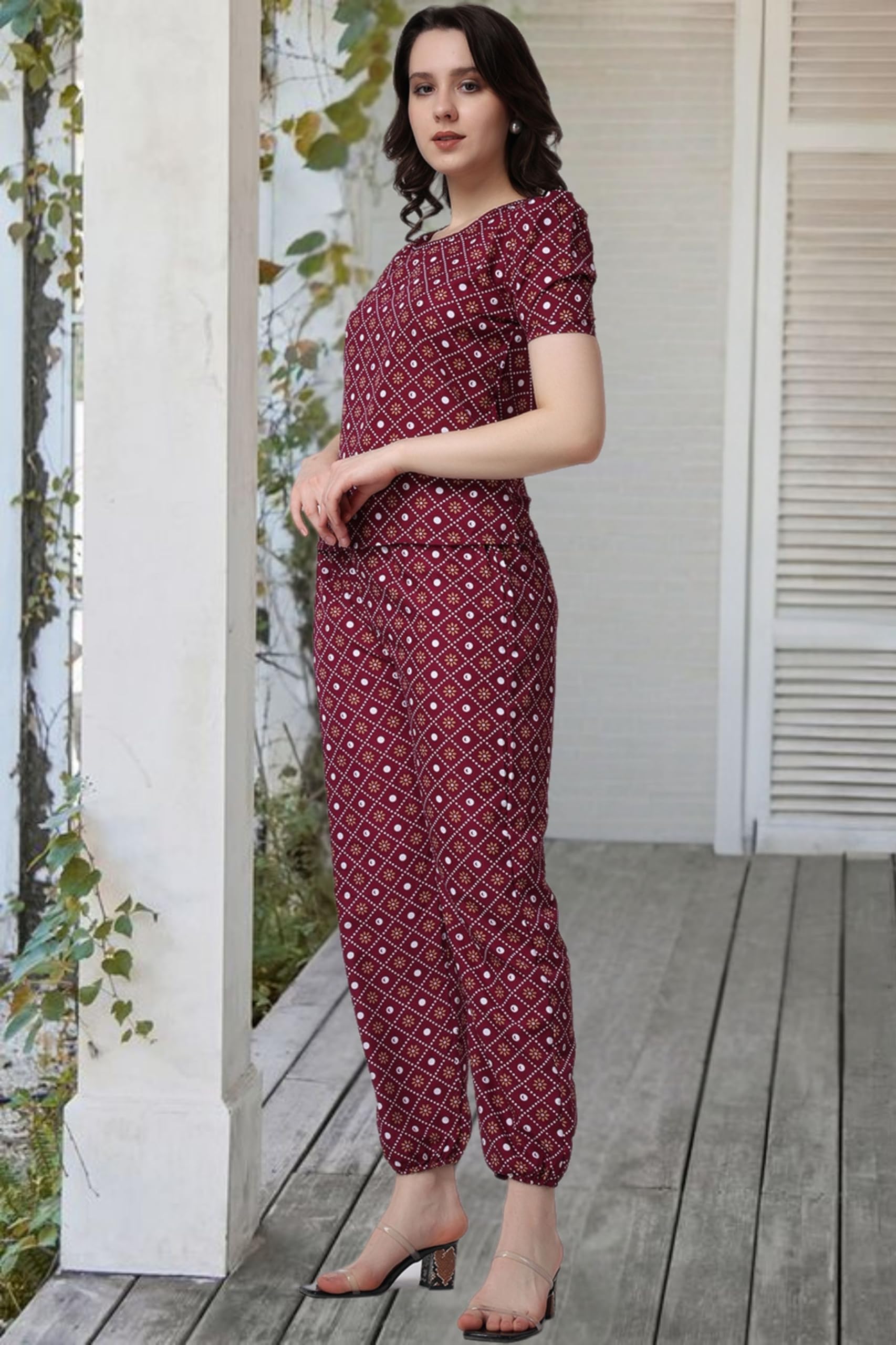 POPWINGS Casual Printed Top and Joggers Set for Women || Stylish Summer Co-Ords Set for Women || Round-Neck Top and Joggers Comb