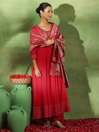 Libas WomenS Viscose Rayon Kurta Set (49419