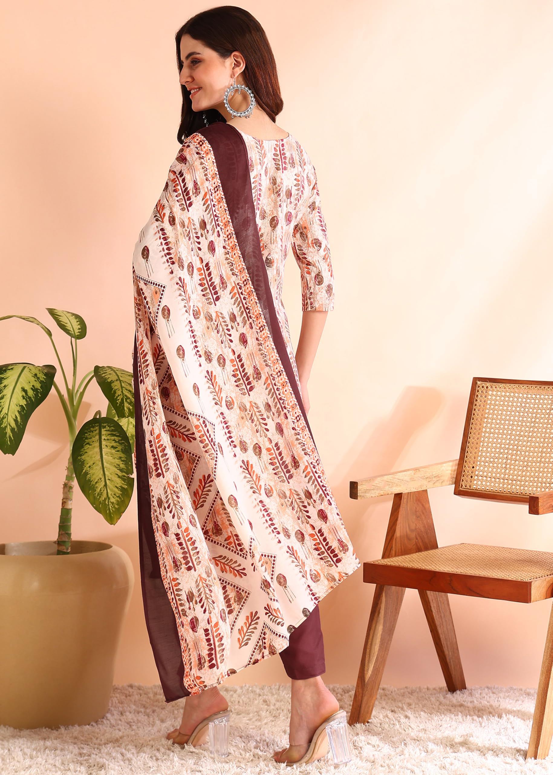 Memore WomenS Poly Rayon Straight Kurta Pant With Notch Neck 3/4Th Sleeves Floral Printed Calf Length Regular Fit And Dupatta S