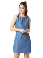 Dolce Crudo Women'S Blue Polo Neck Sleeveless Denim Solid Midi Shift Dress With Two Pockets (Doaw18Den04-26-115-05,Blue,05)
