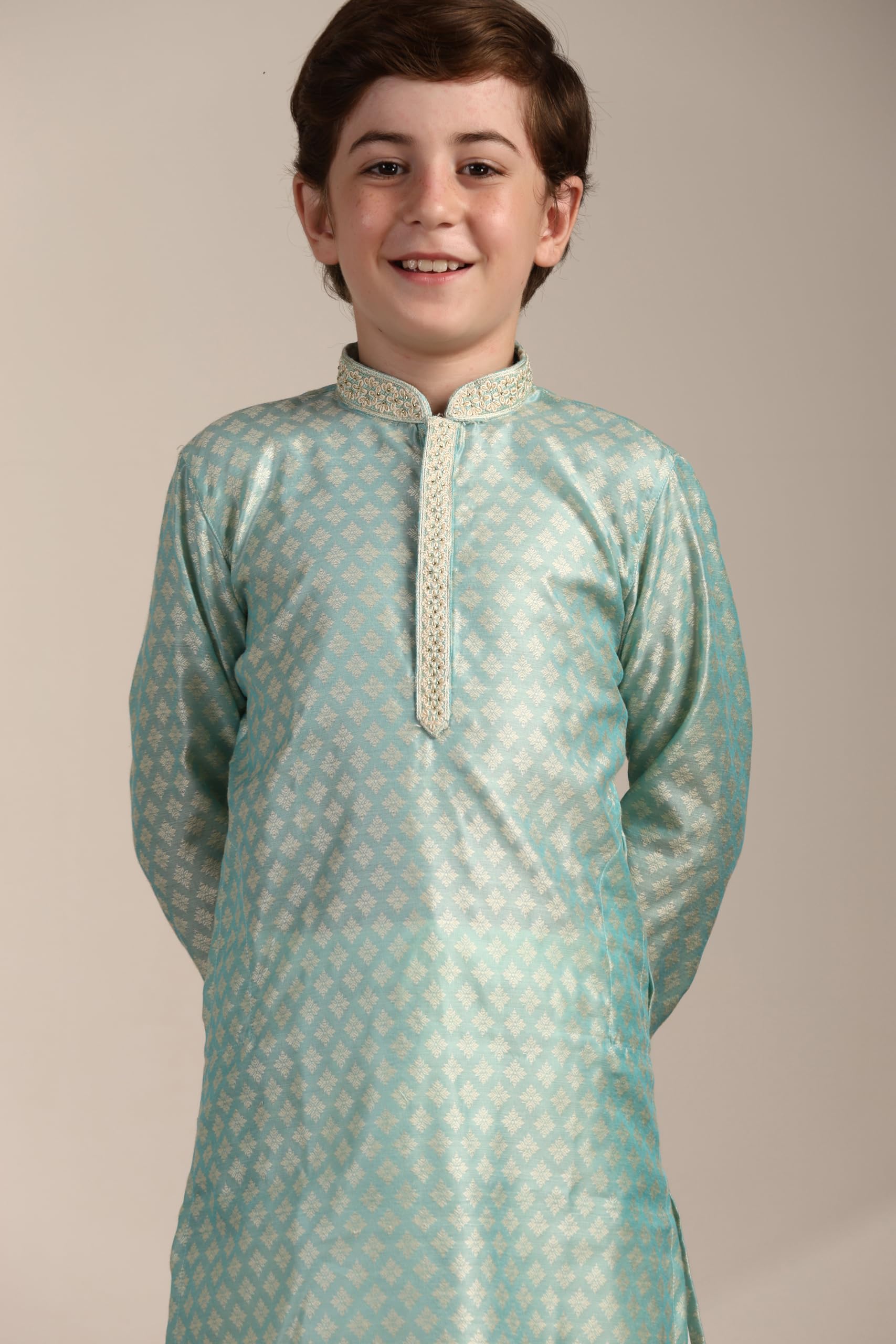 Manyavar Boys Green Art Silk Kurta Pyjama Set(3-4 Years)