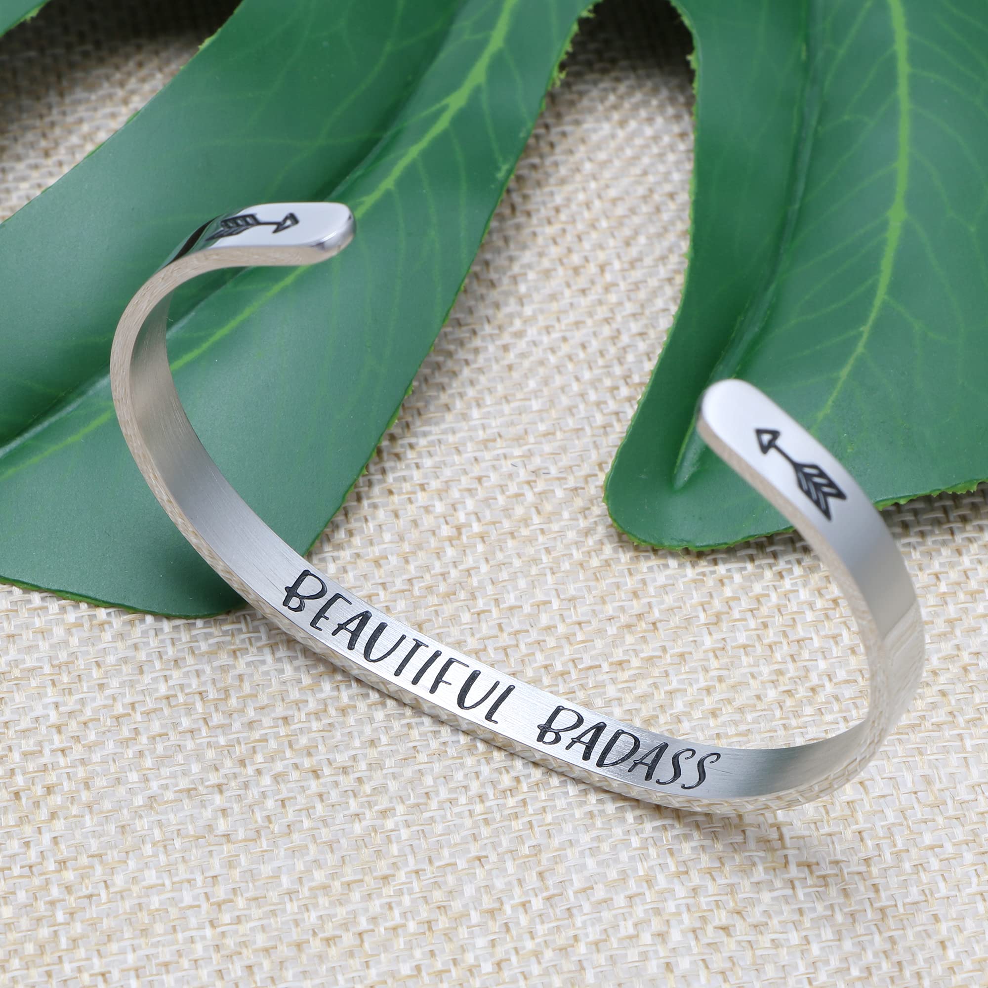 Inspirational Bracelets for Her Friendship Jewelry for Bestie Classmate Christmas Birthday Gifts for Wife Mom Daughter Sister En