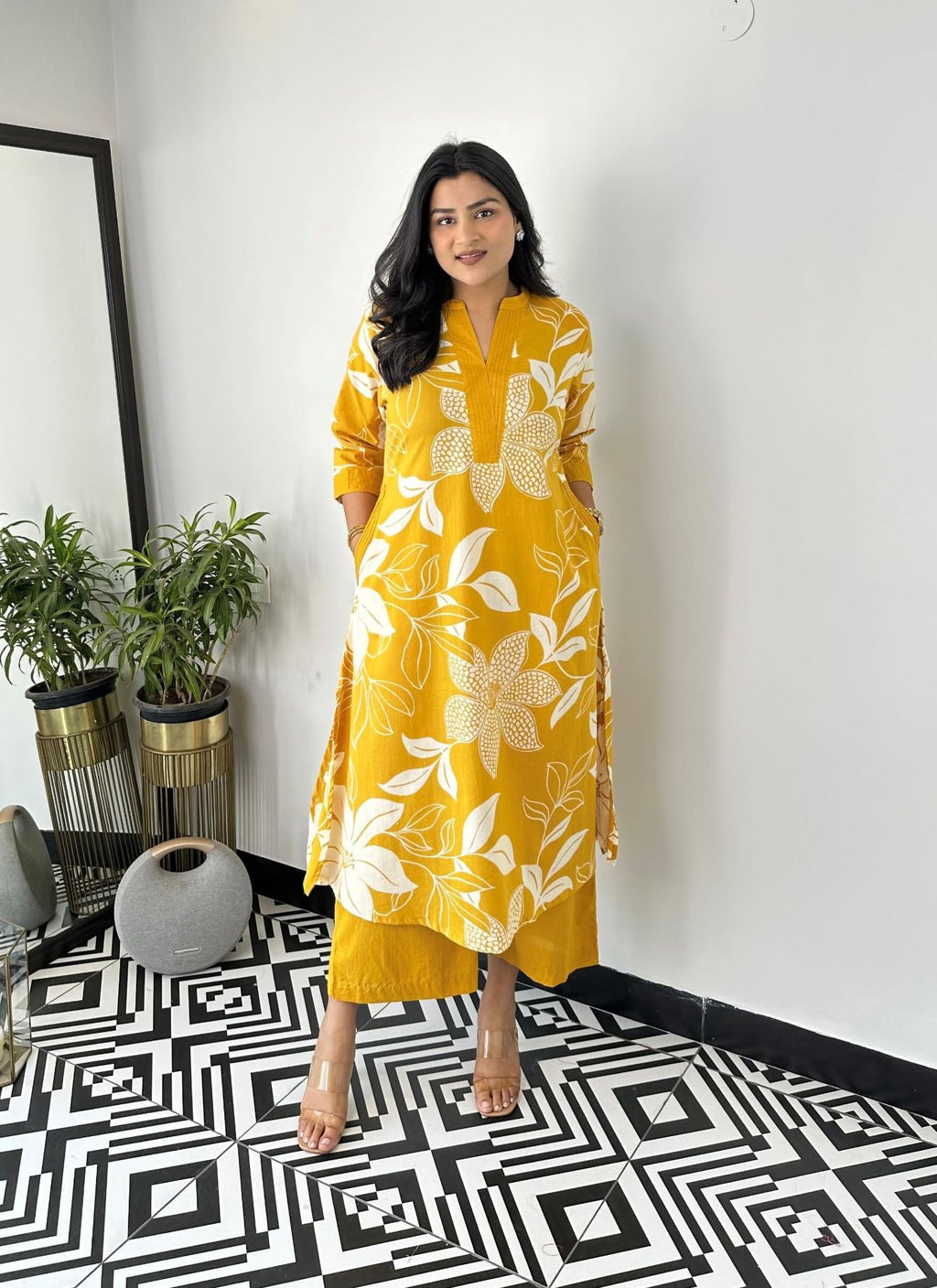 Lookmark WomenS Floral Printed Cotton Blend 3/4Th Sleeve Knee Length V-Neck Kurta And Palazzo Set For Women (Az-Lm-Og-Ks2204 Ye