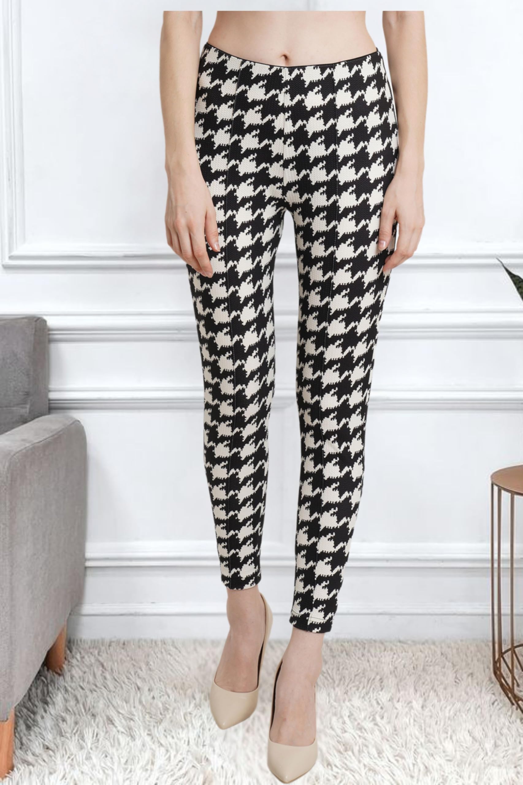 Women Black & White Printed Solid Mid Rise Body Fitted Jeggings