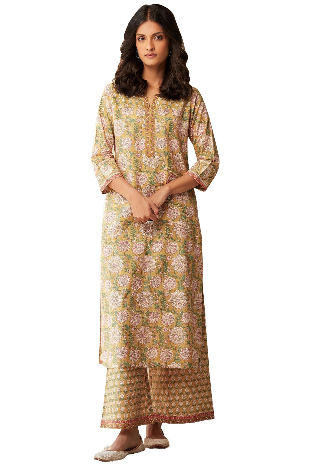 Yashika Women 's Cotton Blend Kurta Set - Ethnicity for the Modern Woman: Redefine Your Style with Our Printed Sets, Blending Tr