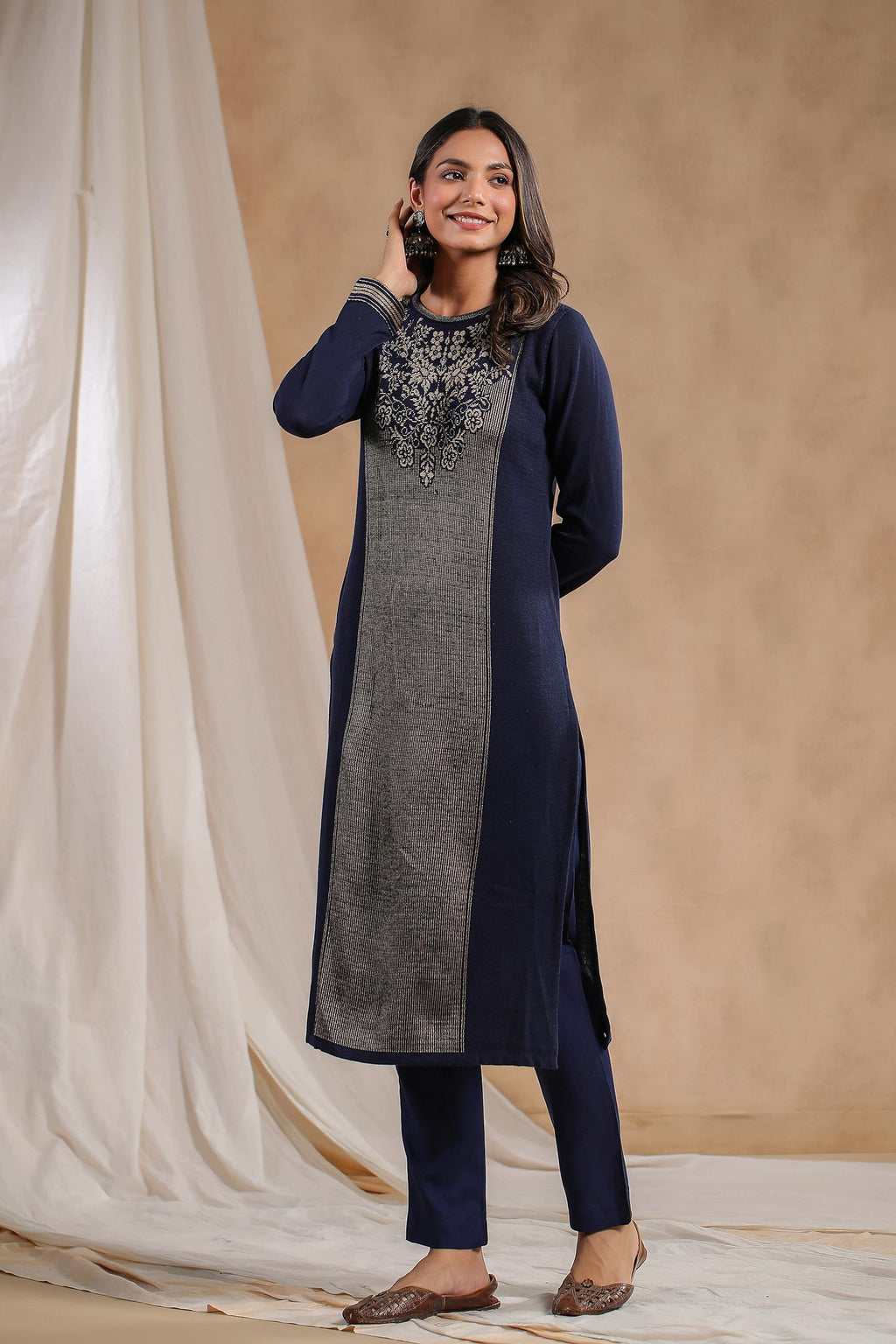 Ishin WomenS Navy Blue Jacquard Style Ethnic Motifs Straight Winterwear Kurta