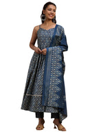 Libas WomenS Silk Blend Kurta Set (35883