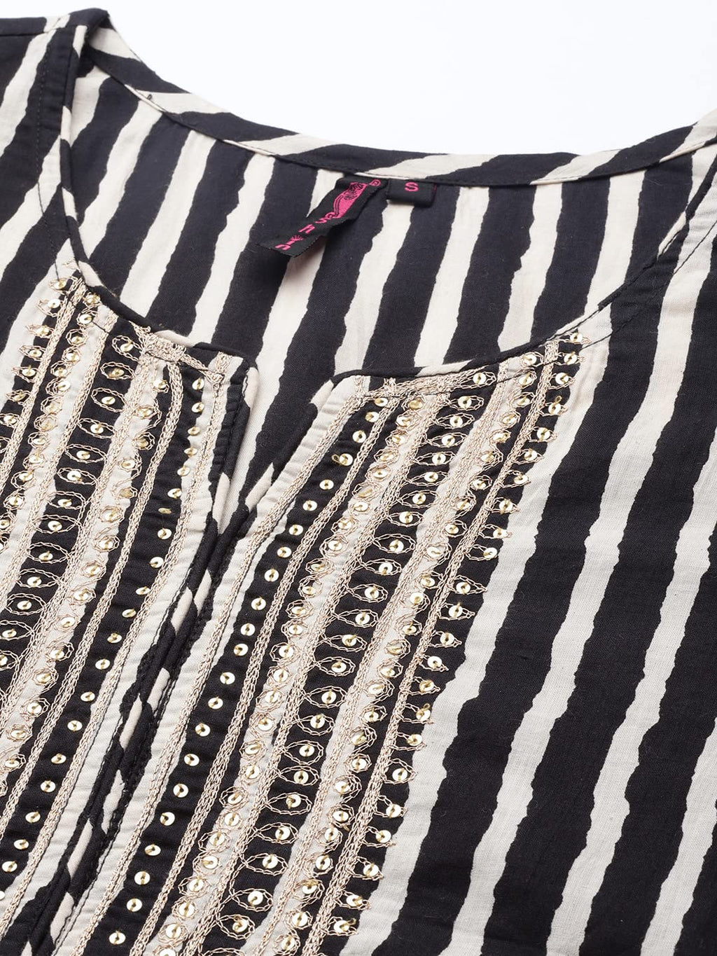 Ishin Women'S Cotton Black Embellished Straight Kurta