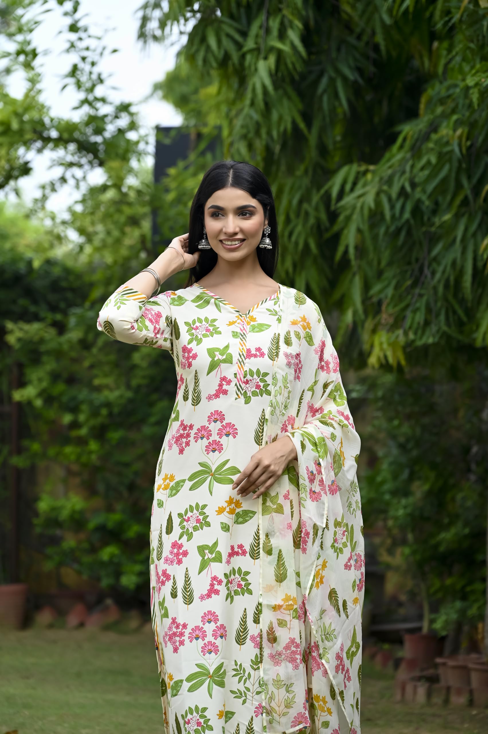 ANNI DESIGNER Women s Rayon Blend Kurta with Pants and Dupatta, cream, XL