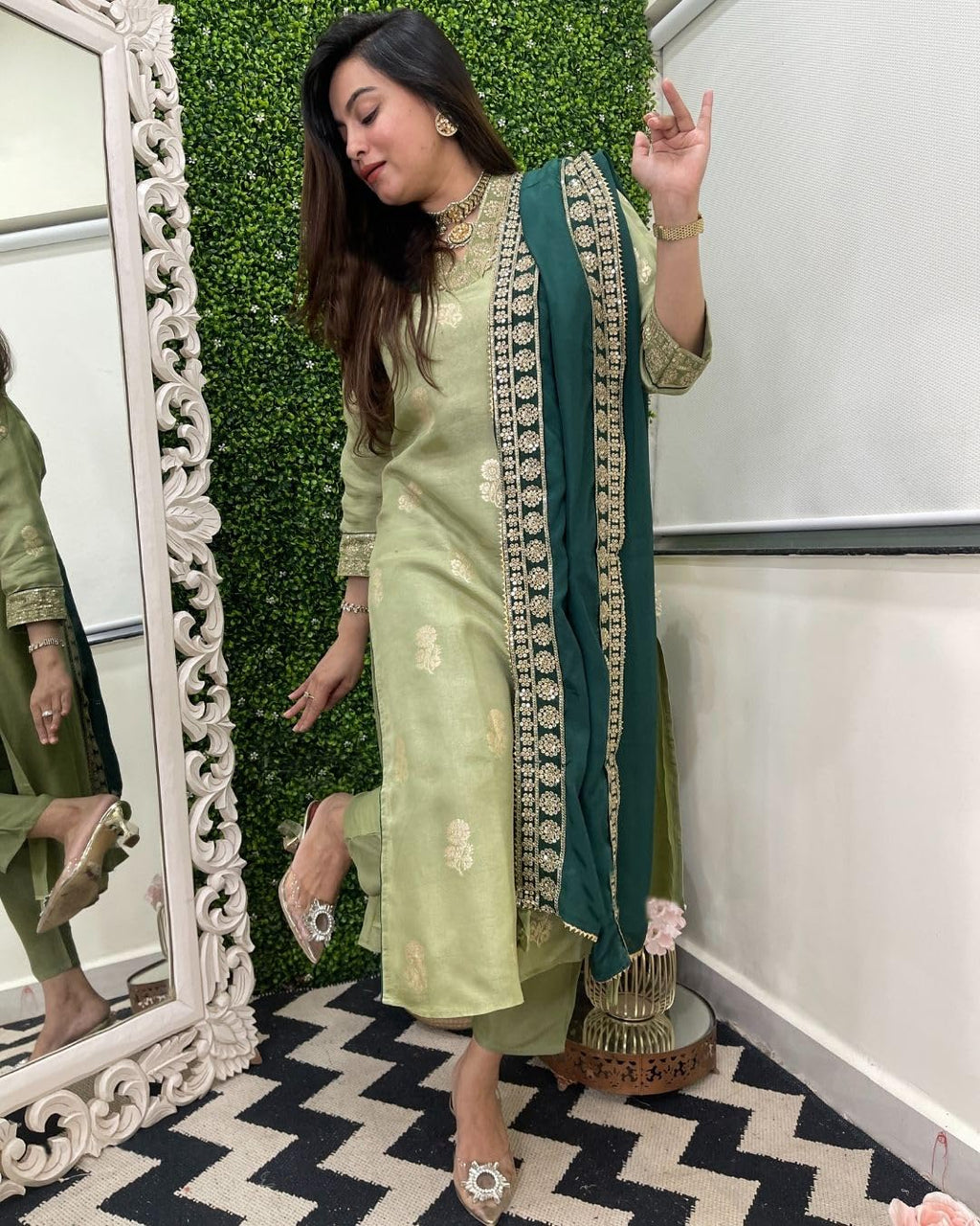 ANNI DESIGNER Women s Rayon Kurta with Pants and Dupatta, Pista, 36