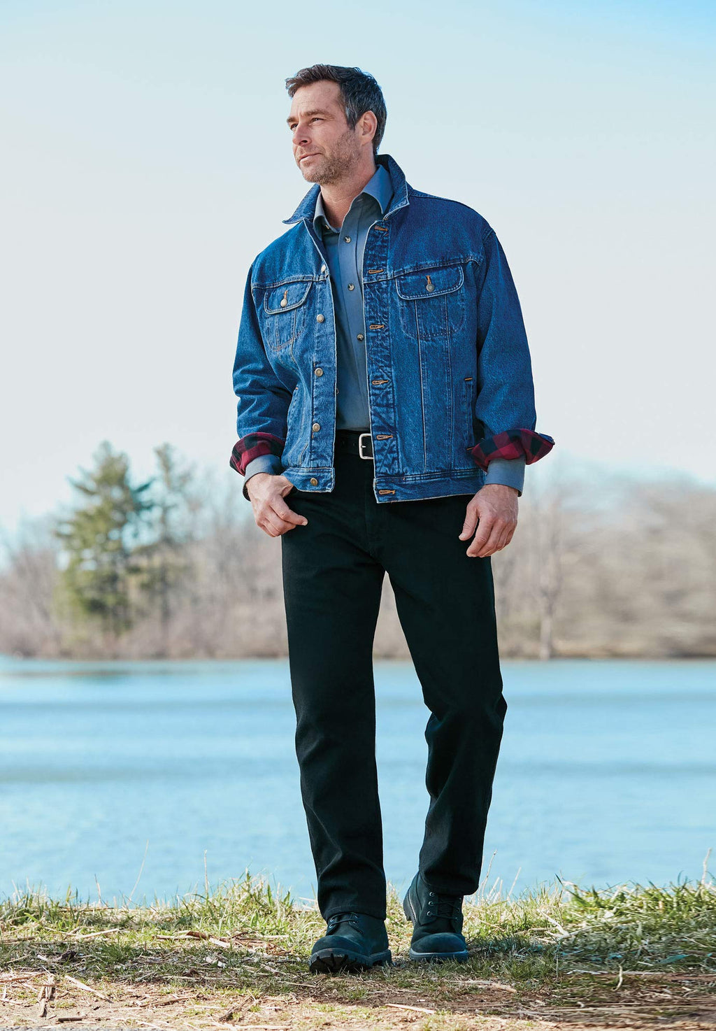 Wrangler mens Relaxed Fit jeans, Antique Navy, 54W x 30L US