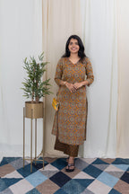 ANNI DESIGNER Womens Rayon Blend Straight Printed Kurta with Palazzo (Jones Mustard_S_Mustard_Small)