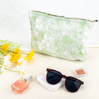 ZLFSRQ Flower Makeup Bag for Women Girls Teens Travel Cute Floral Cosmetic Bags Large Zipper Cosmetic Pouch for Purse Portable