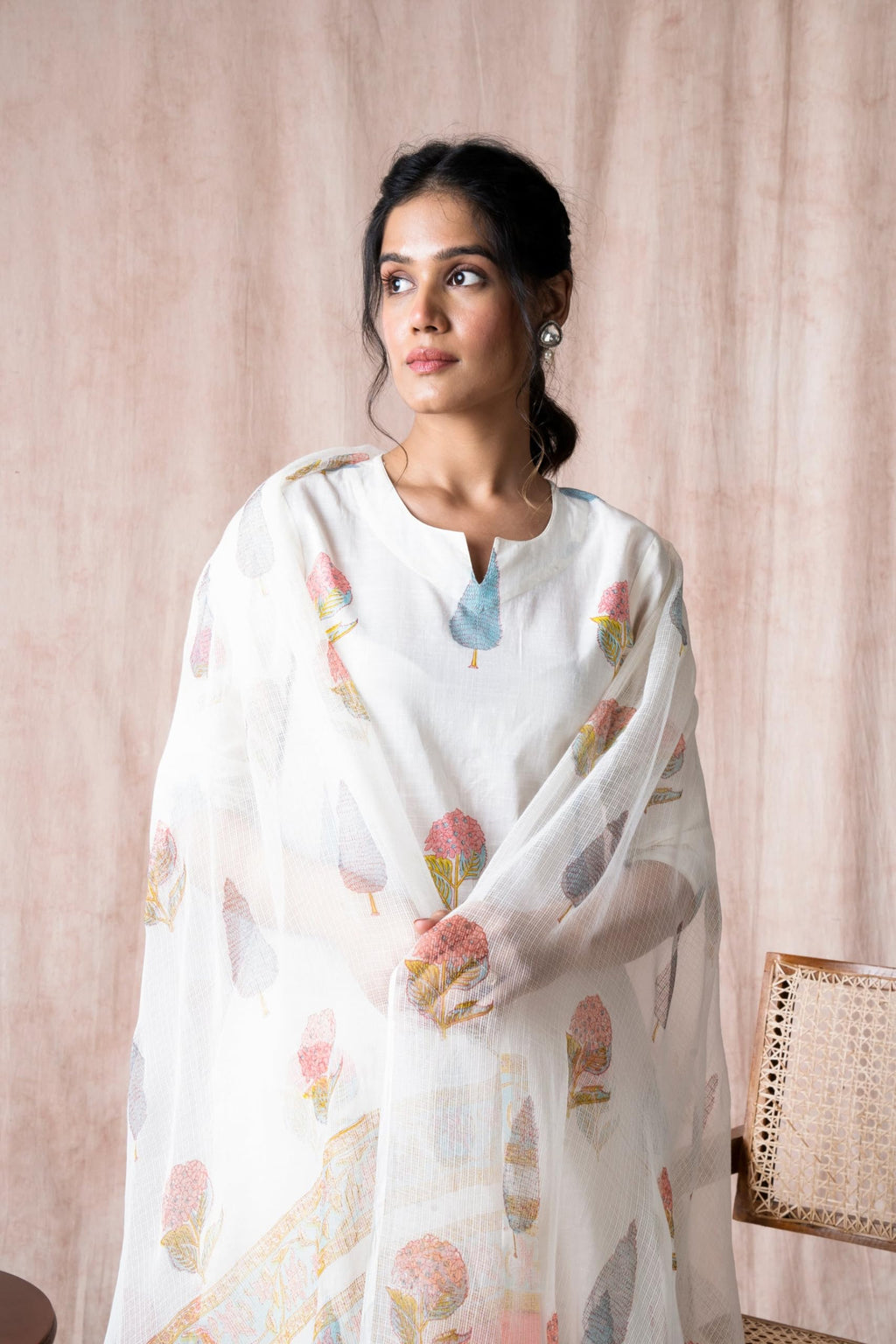 ANNI DESIGNER Womens Cotton Blend Straight Printed Kurta with Pant & Dupatta (Nairiti White_S_White_Small)