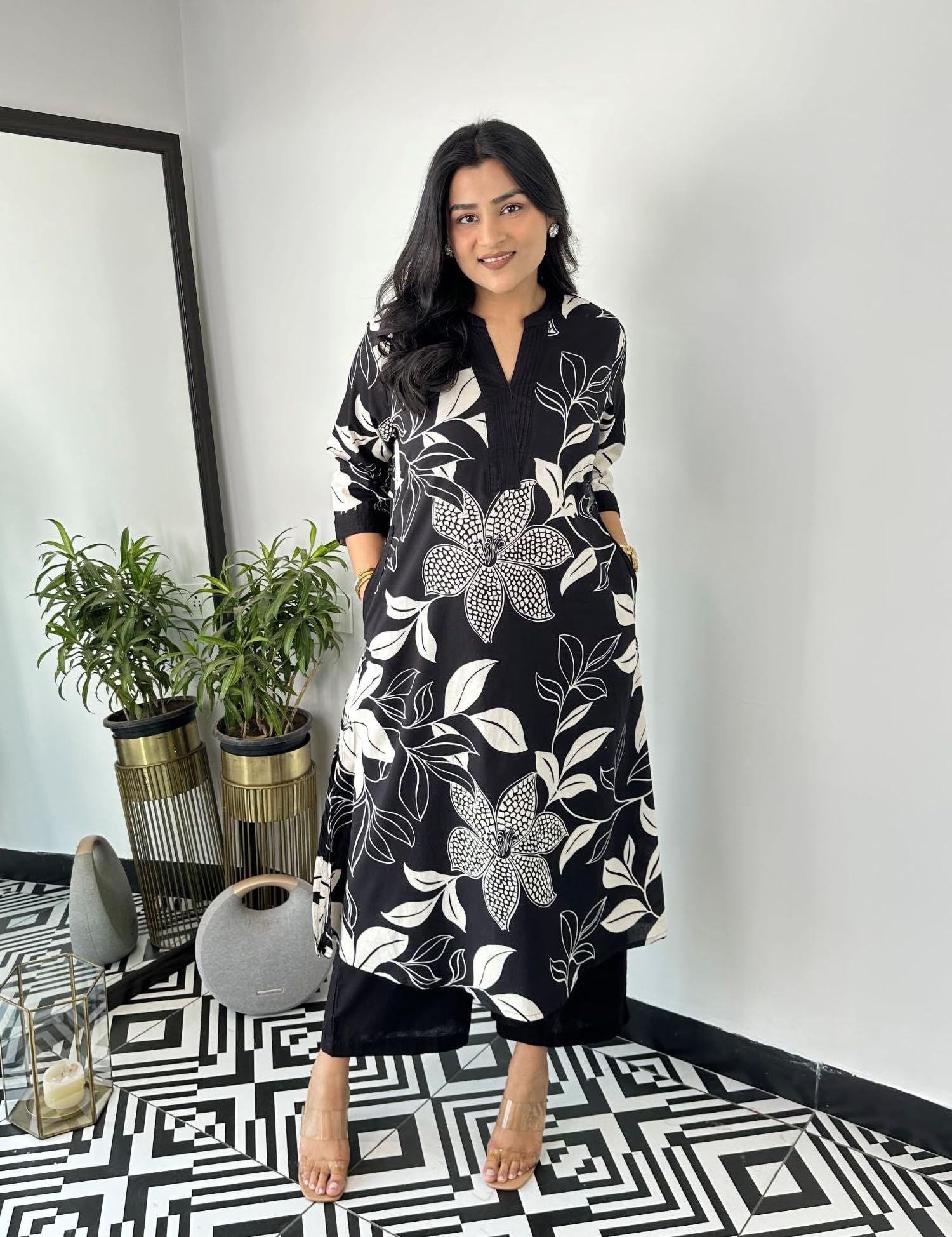 Lookmark WomenS Floral Printed Cotton Blend 3/4Th Sleeve Knee Length V-Neck Kurta And Palazzo Set For Women (Az-Lm-Og-Ks2204 Bl
